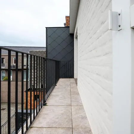 Charming 2 Bedroom Apartment De Haan Exterior photo