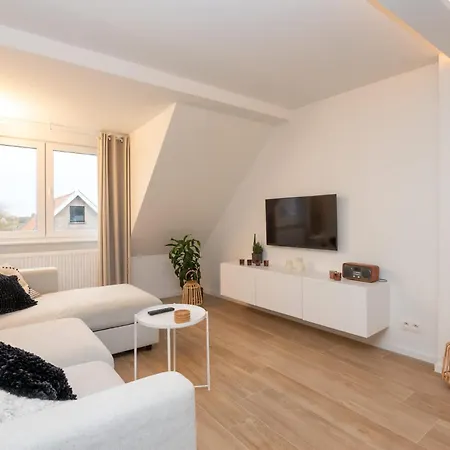 Charming 2 Bedroom Apartment De Haan Exterior photo
