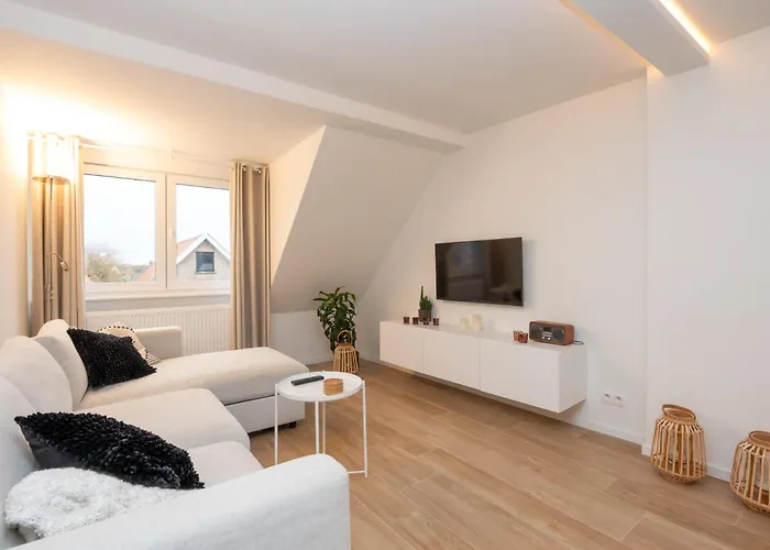 Charming 2 Bedroom Apartment